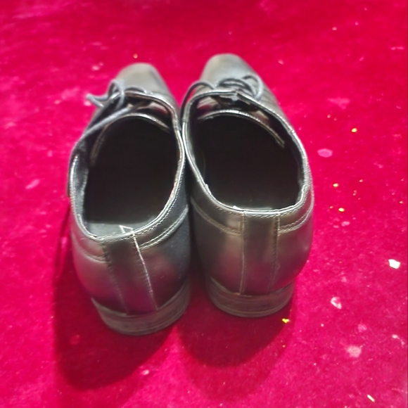 Steve Harvey dress shoes 👞 - Picture 5 of 9